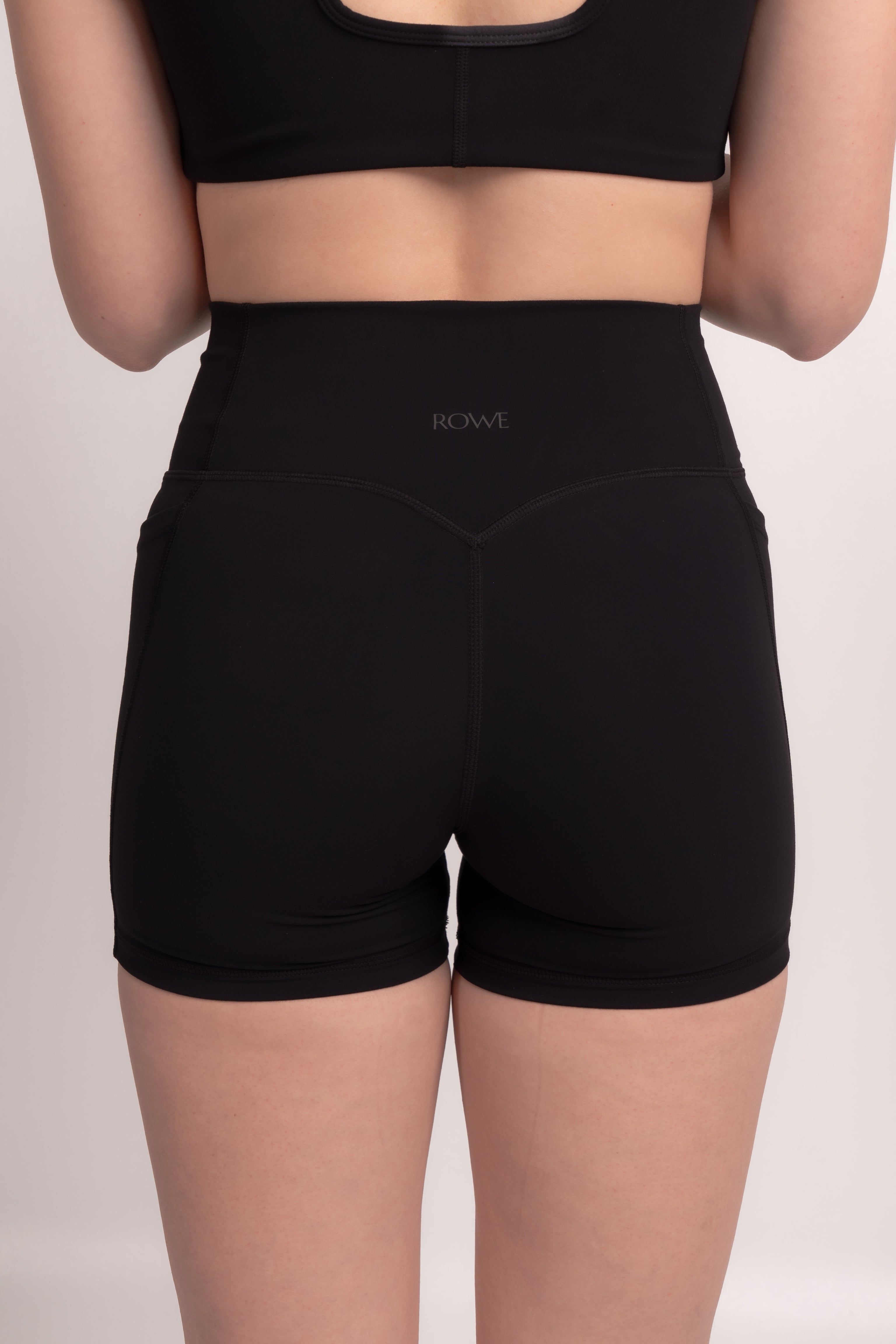 Isen 5" Shorts — Onyx