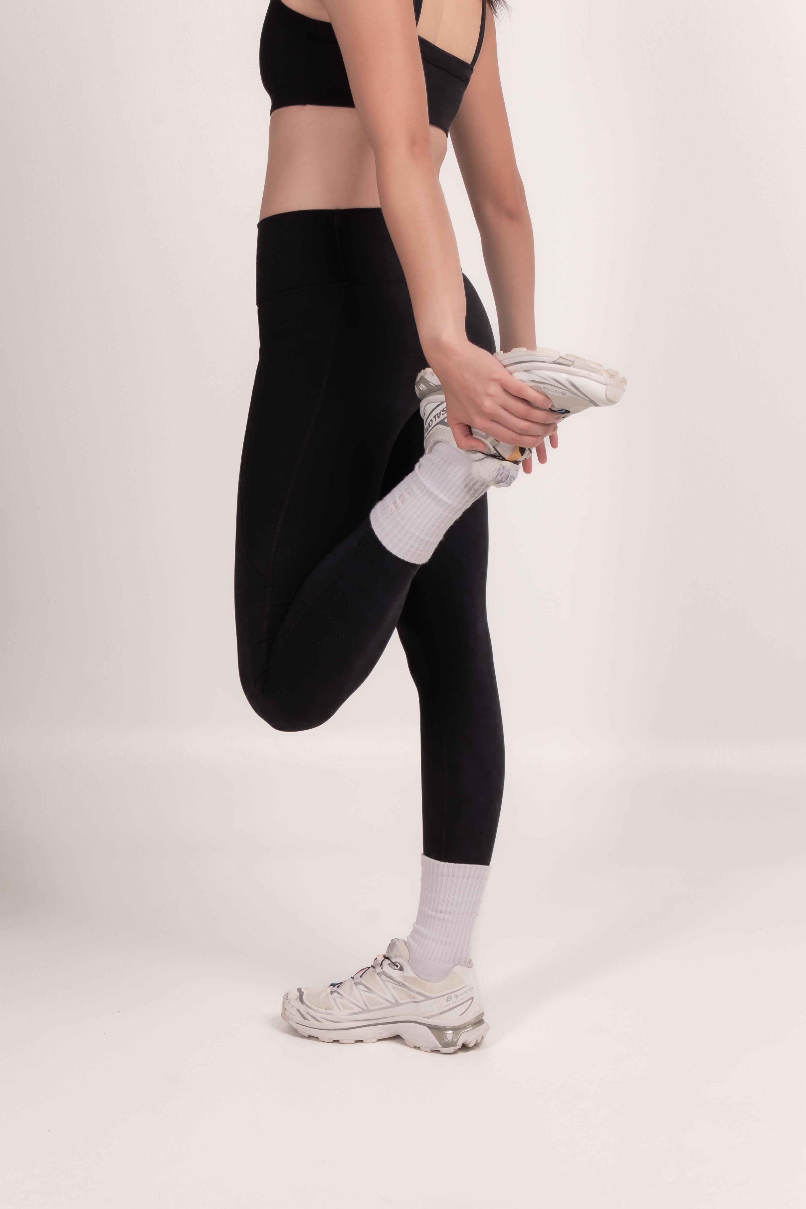 Noma 26" Leggings — Onyx